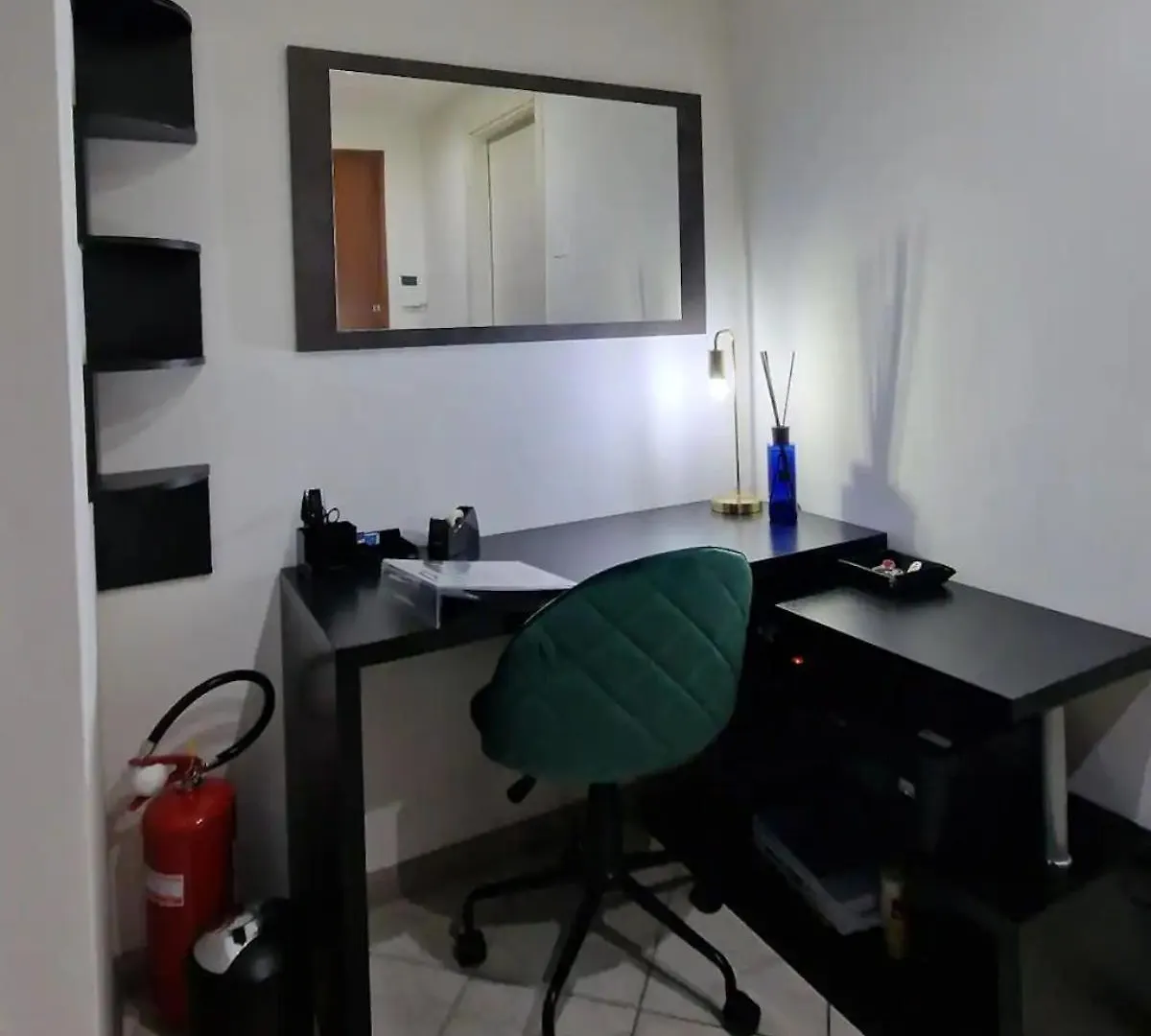 Modern Appartament Sesto San Giovanni 0*,  Ιταλία